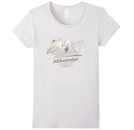 T-shirt with mountains insignia