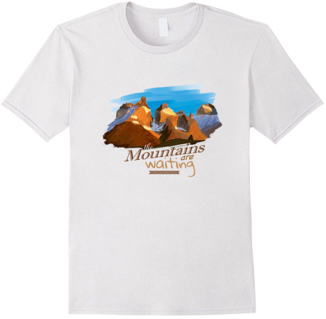 T-shirt with mountains insignia